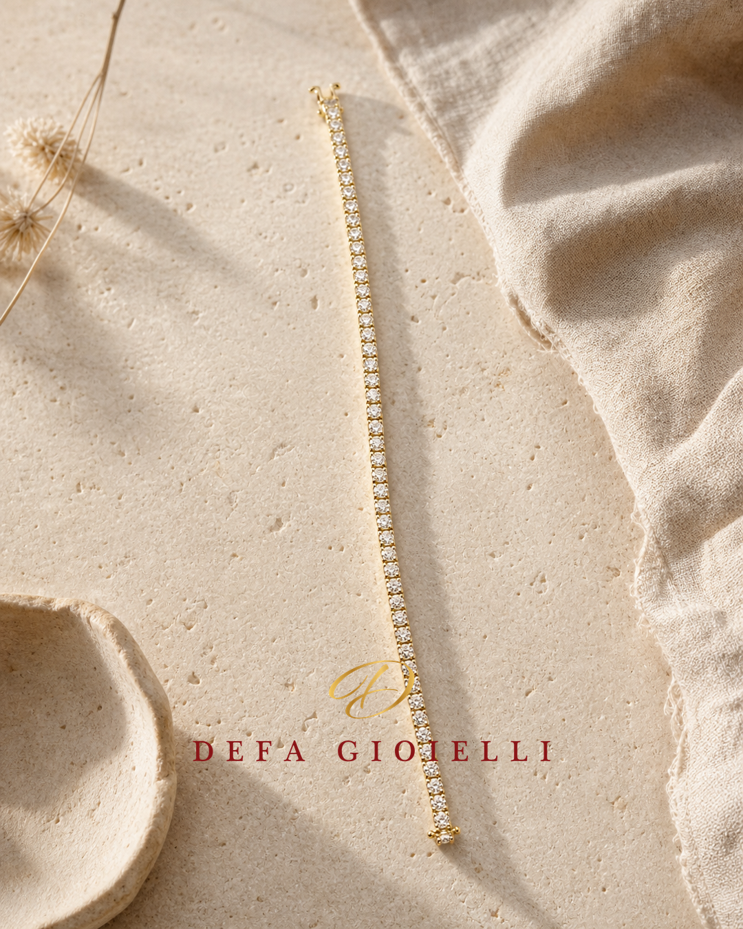 Bracciale tennis in oro giallo con diamanti - Still life